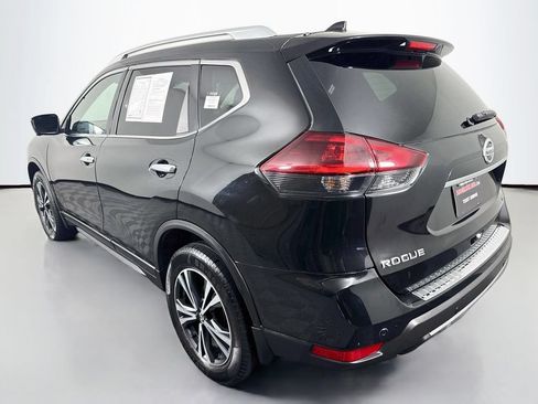 Used 2020 Nissan Rogue SV w/ Premium Package AWD/4WD image 7