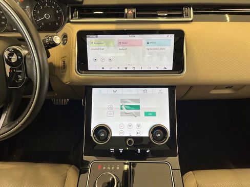 Certified 2020 Land Rover Range Rover Velar R-Dynamic S AWD/4WD image 28