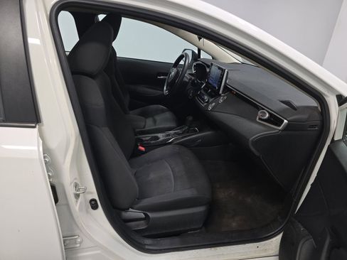 Used 2021 Toyota Corolla LE image 7