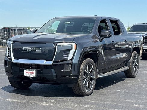 New 2025 GMC Sierra EV Denali image 4