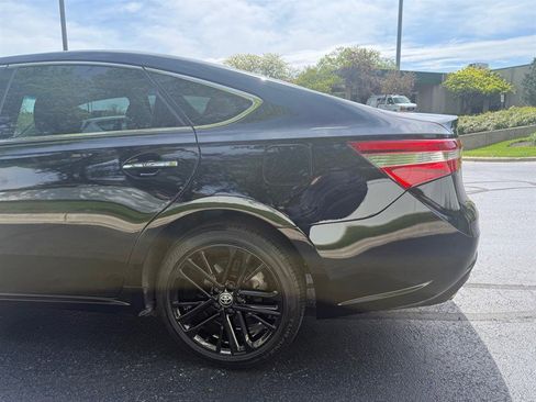 Used 2015 Toyota Avalon XLE FWD image 35