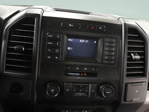 Used 2020 Ford F150 XL w/ Equipment Group 101A Mid RWD image 11