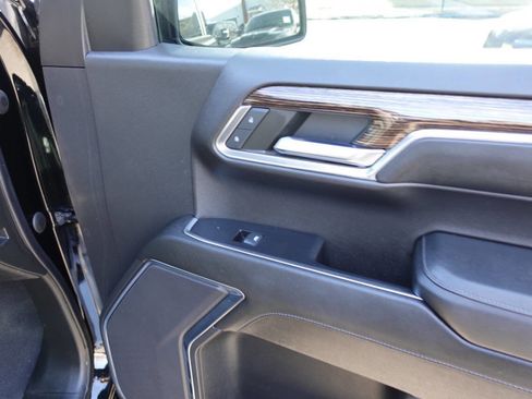 Used 2023 GMC Sierra 1500 Elevation image 31