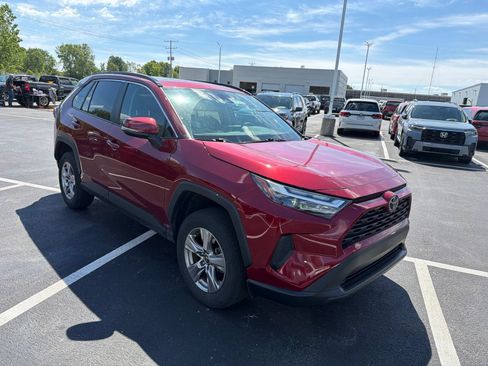 Used 2024 Toyota RAV4 XLE w/ Convenience Package AWD/4WD image 9