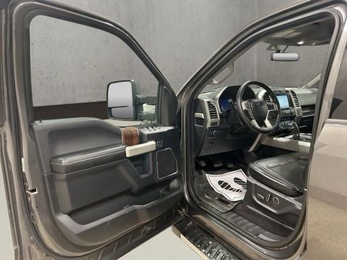 Used 2015 Ford F150 Lariat image 11