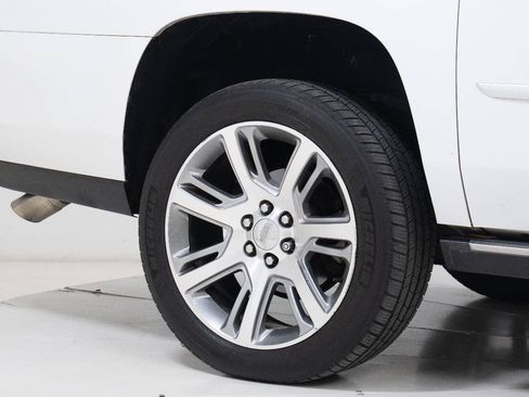 Used 2016 Cadillac Escalade ESV Premium AWD/4WD image 75