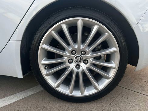 Used 2017 Jaguar XE First Edition image 30