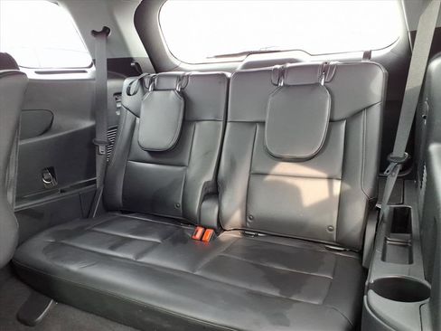 Certified 2022 Ford Explorer XLT w/ Equipment Group 202A image 11