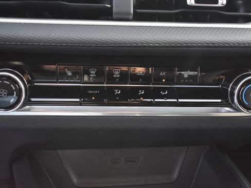 New 2026 Chevrolet Equinox LT w/ Midnight Edition image 25