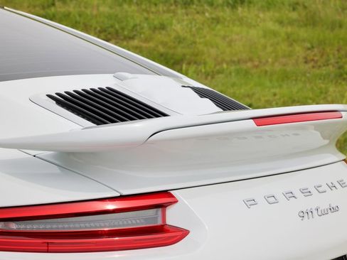 Certified 2018 Porsche 911 Turbo AWD/4WD image 22