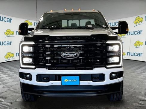Used 2023 Ford F350 Lariat w/ Lariat Ultimate Package AWD/4WD image 2
