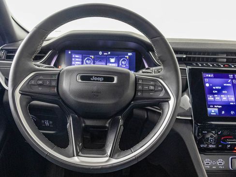 Used 2023 Jeep Grand Cherokee L Laredo AWD/4WD image 30