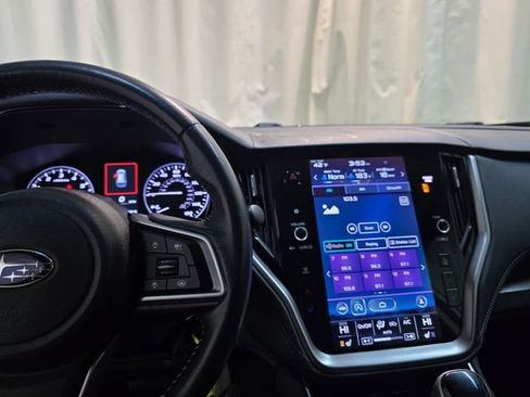 Used 2022 Subaru Outback Premium image 18