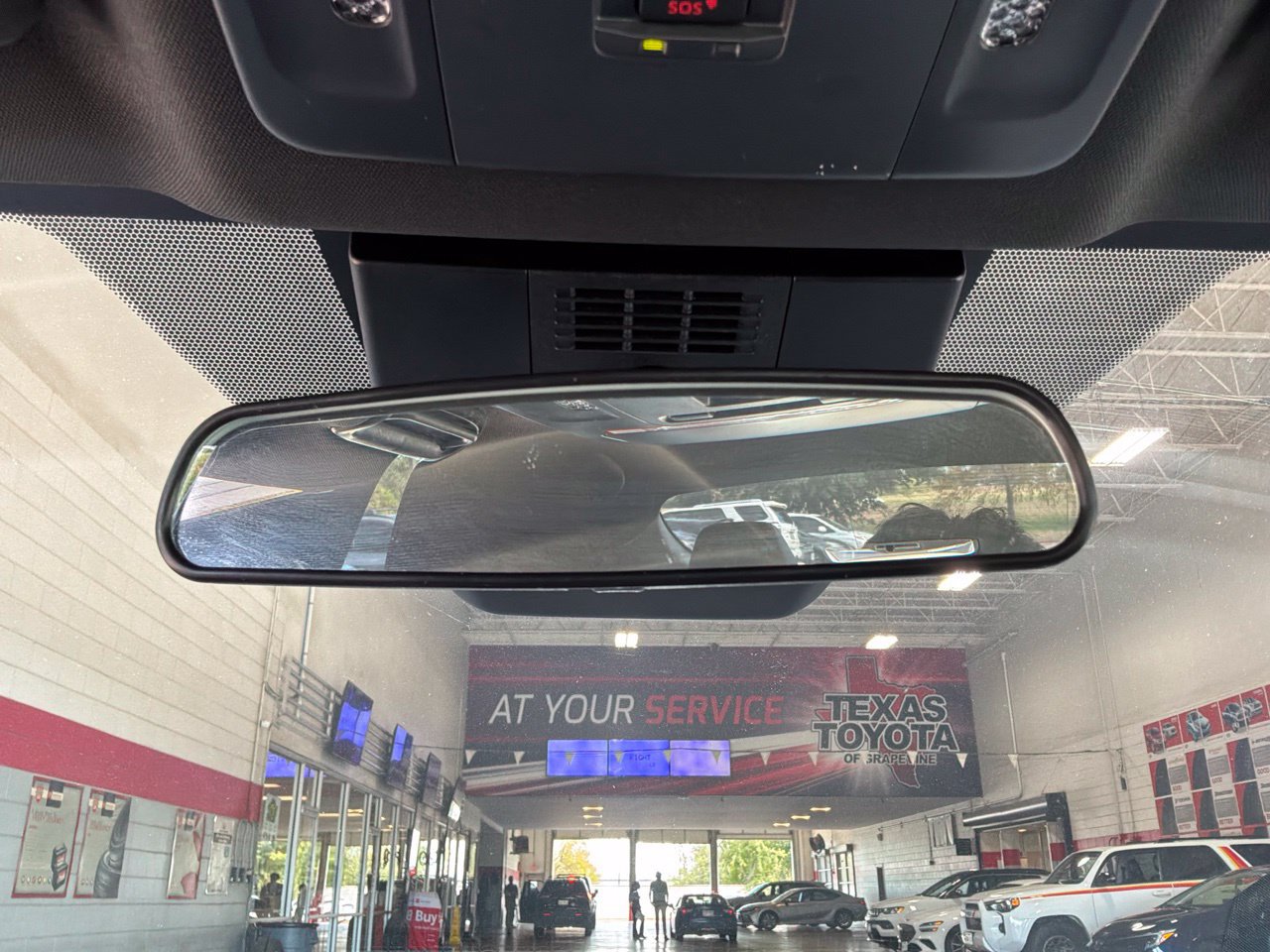 Used 2026 Toyota Camry SE FWD image 19