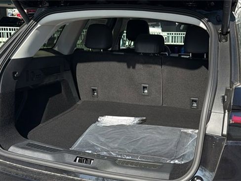 New 2026 Lincoln Nautilus Premier image 11