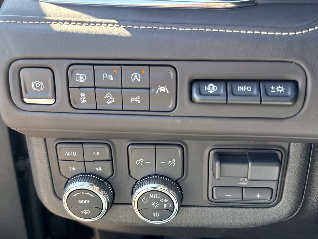 Certified 2023 GMC Yukon XL Denali Ultimate AWD/4WD image 20