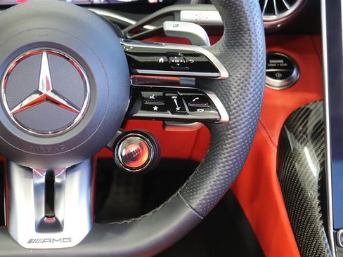 Used 2023 Mercedes-Benz SL 63 AMG 4MATIC w/ Driver Assistance Package image 31