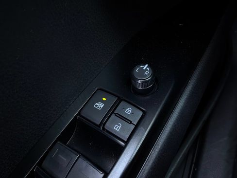 Used 2026 Toyota Camry LE FWD image 23
