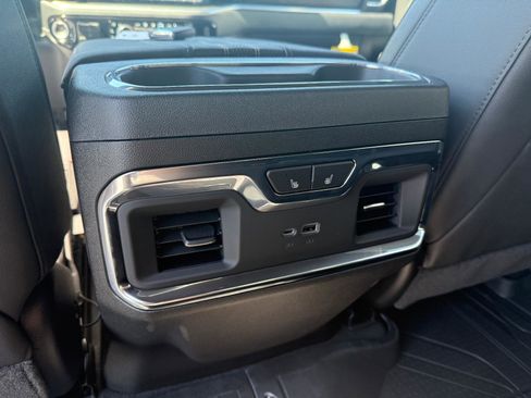 New 2026 Chevrolet Silverado 1500 High Country AWD/4WD image 23