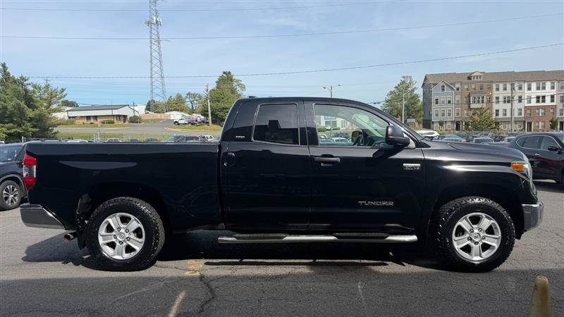 Used 2021 Toyota Tundra SR5 AWD/4WD image 4