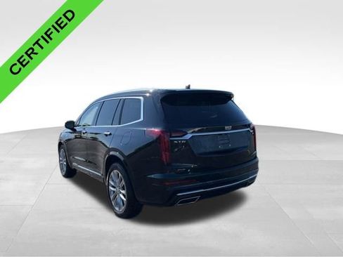Used 2021 Cadillac XT6 Premium Luxury AWD/4WD image 4