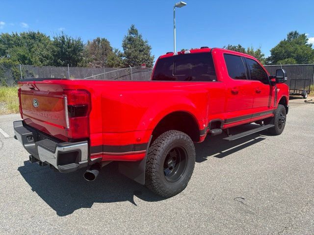 Used 2026 Ford F350 Lariat w/ Lariat Ultimate Package AWD/4WD image 3
