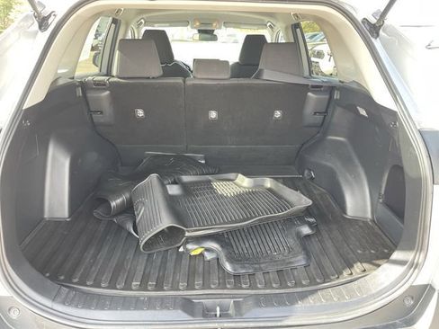 Certified 2021 Toyota RAV4 LE AWD/4WD image 22