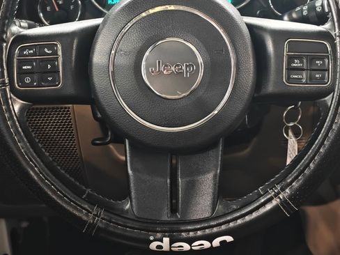 Used 2013 Jeep Wrangler Unlimited Sahara w/ Dual Top Group image 5