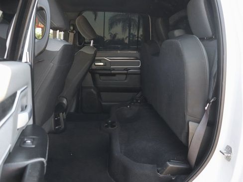 Used 2021 RAM 2500 Big Horn image 38
