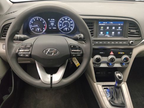 Used 2019 Hyundai Elantra SEL image 22