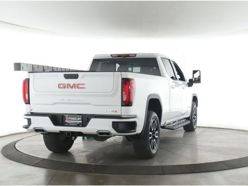 Used 2023 GMC Sierra 1500 AT4 w/ AT4 Premium Package AWD/4WD image 7