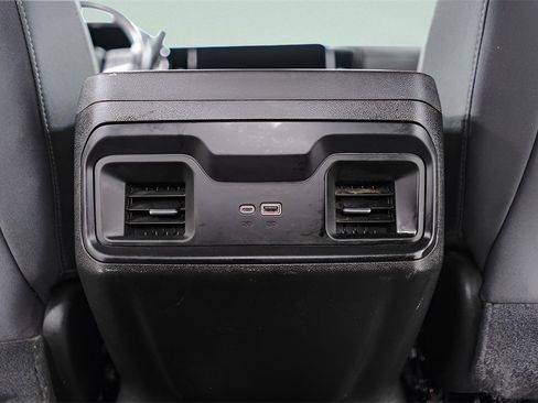 Used 2024 Chevrolet Silverado 2500 LT w/ Z71 Sport Edition image 31