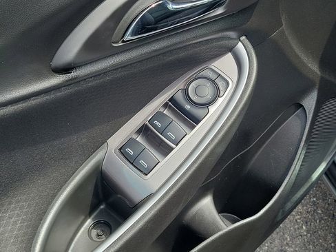 Used 2023 Chevrolet Malibu LT FWD image 23