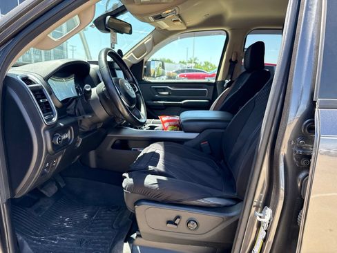 Used 2019 RAM 1500 Big Horn AWD/4WD image 12