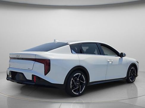 Used 2025 Kia K4 GT-Line FWD image 7