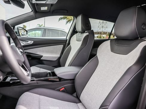 New 2026 Volkswagen ID.4 Pro AWD/4WD image 7
