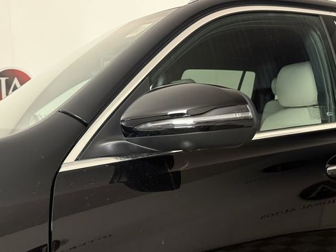 New 2026 Mercedes-Benz GLB 250 4MATIC image 10