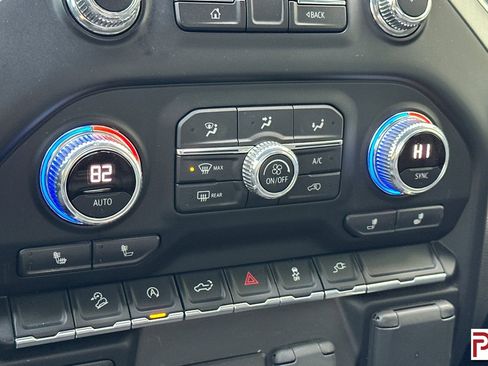 Used 2020 GMC Sierra 1500 Elevation w/ Elevation Value Package image 24