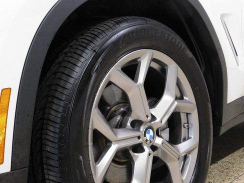 Used 2023 BMW X4 xDrive30i image 23