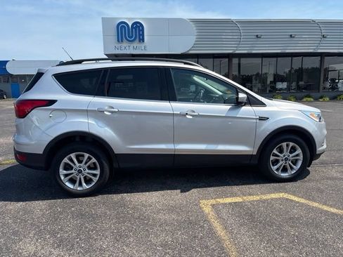 Used 2019 Ford Escape SEL AWD/4WD image 6