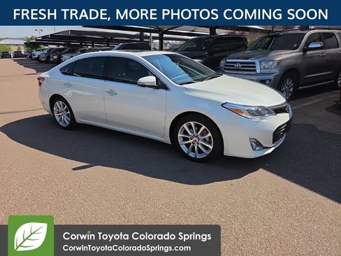 Used 2014 Toyota Avalon Limited FWD image 2