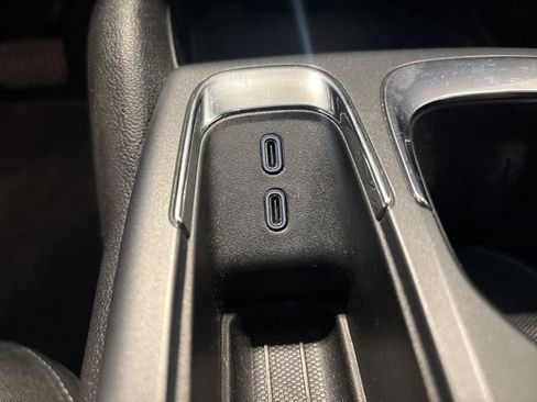 Used 2026 Chevrolet Equinox EV LT FWD image 17