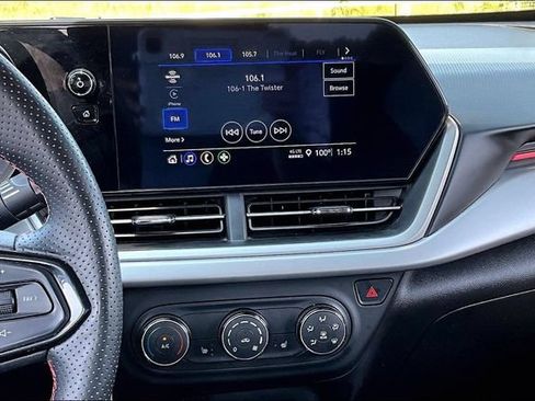 Used 2024 Chevrolet Trax RS w/ Driver Confidence Package FWD image 9