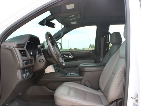 Used 2022 Chevrolet Tahoe LT w/ Luxury Package RWD image 26