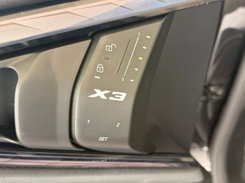 Used 2025 BMW X3 xDrive30i w/ Convenience Package AWD/4WD image 15