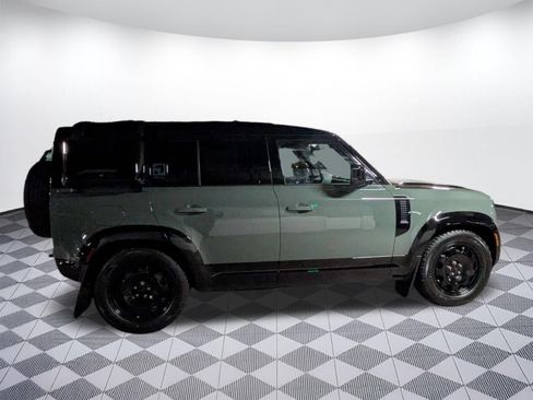 New 2026 Land Rover Defender 110 Trophy Edition AWD/4WD image 6