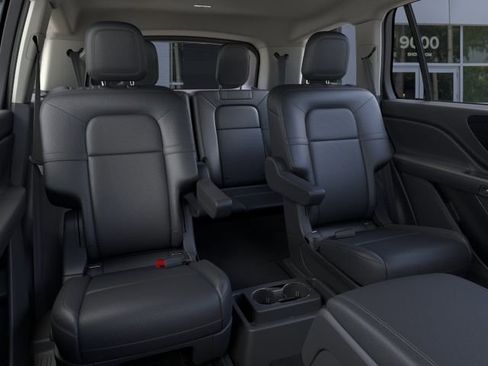 New 2026 Lincoln Aviator 2WD image 11