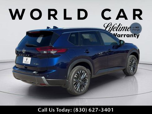 Used 2025 Nissan Rogue SL w/ Tech Package AWD/4WD image 7