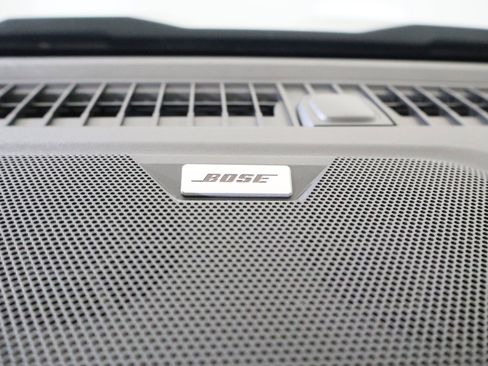 New 2026 Chevrolet Colorado ZR2 w/ Technology Package AWD/4WD image 33