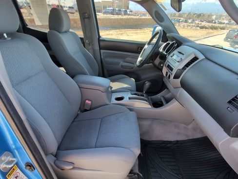 Used 2008 Toyota Tacoma PreRunner image 28